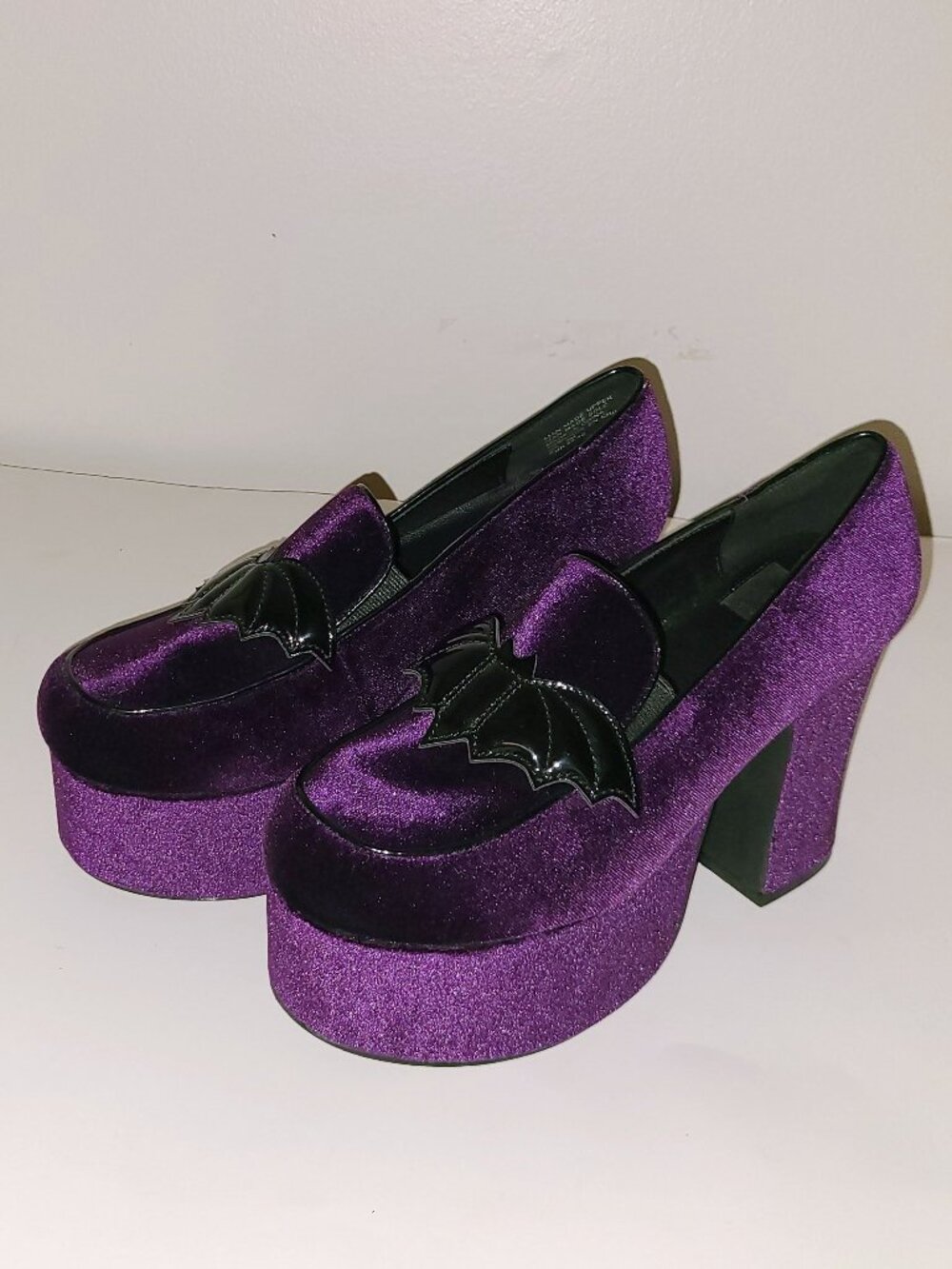 STRANGE CVLT Banshee Bat Velvet Platforms, Size 9